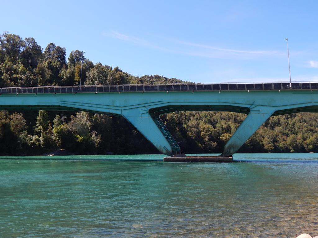 Cabanas Nutrias Patagonicas Puelo River Εξωτερικό φωτογραφία