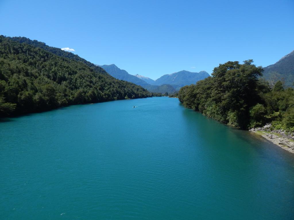 Cabanas Nutrias Patagonicas Puelo River Εξωτερικό φωτογραφία
