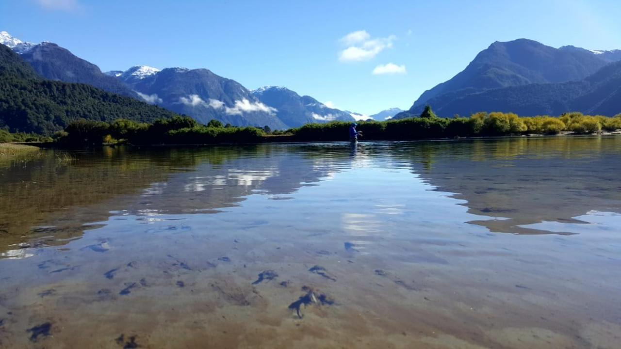 Cabanas Nutrias Patagonicas Puelo River Εξωτερικό φωτογραφία