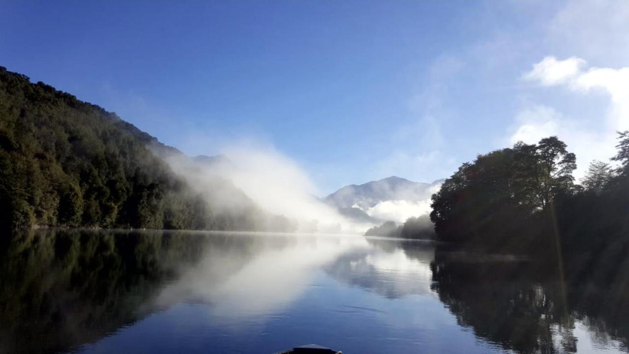 Cabanas Nutrias Patagonicas Puelo River Εξωτερικό φωτογραφία